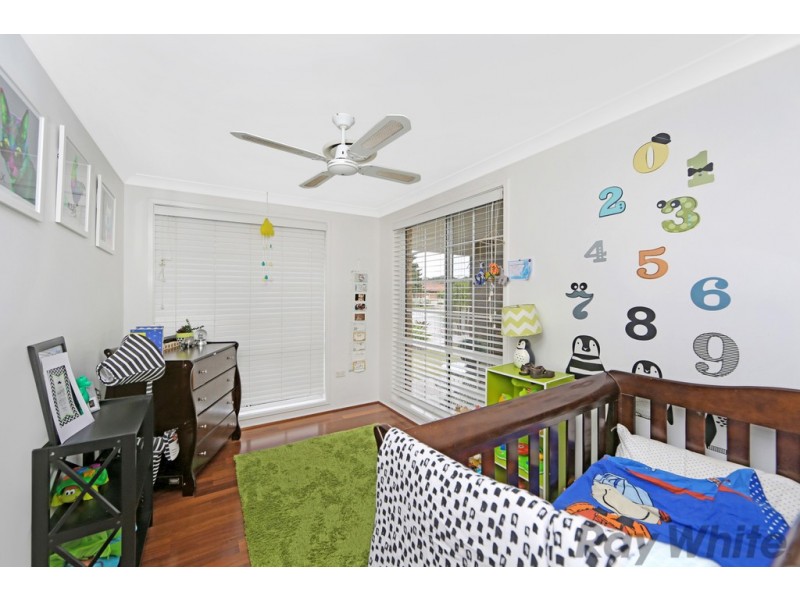 18 Parton Close, Buff Point NSW 2262