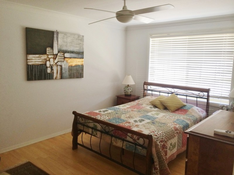 3/2-4 Lake Street, Budgewoi NSW 2262