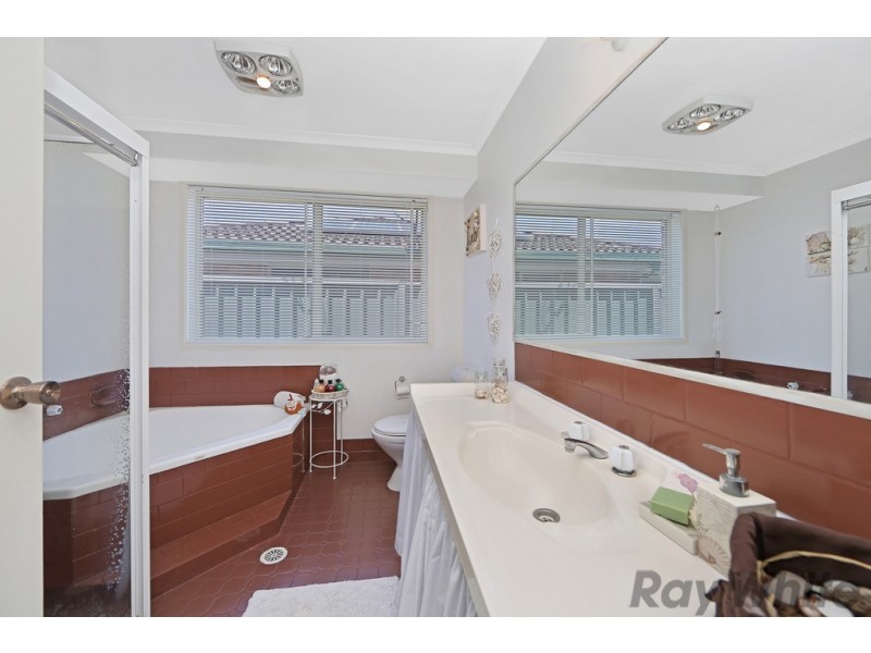 19 Scenic Circle, Budgewoi NSW 2262