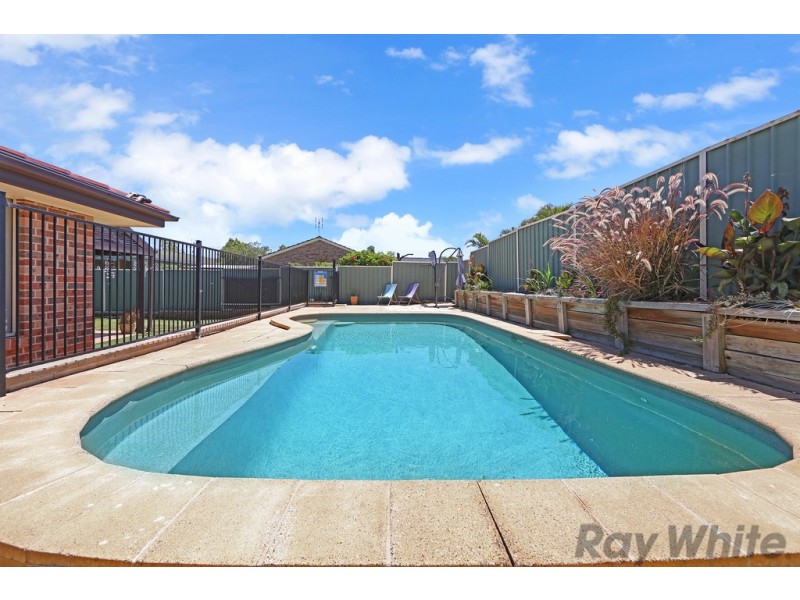 19 Scenic Circle, Budgewoi NSW 2262