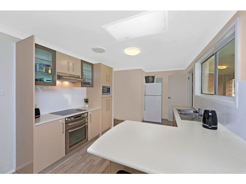 92 Sunrise Avenue, Halekulani NSW 2262