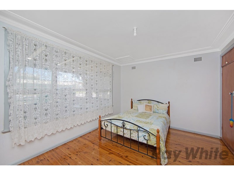37 Athol Street, Toukley NSW 2263