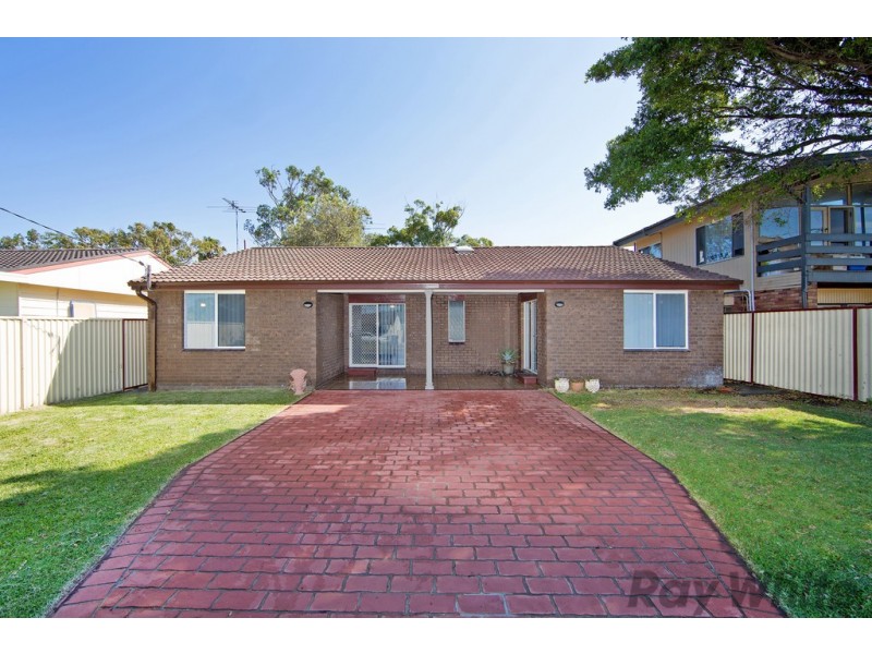 36 Robson Avenue, Gorokan NSW 2263