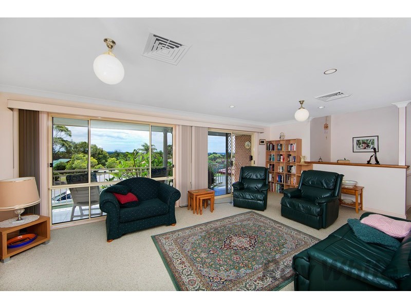 22 Alisa Close, Lake Haven NSW 2263