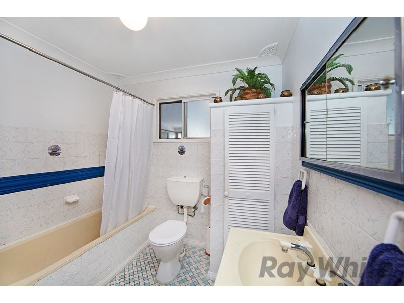 21 Manoa Road, Budgewoi NSW 2262