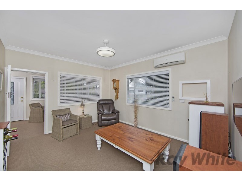 2 Hunter Street, Charmhaven NSW 2263