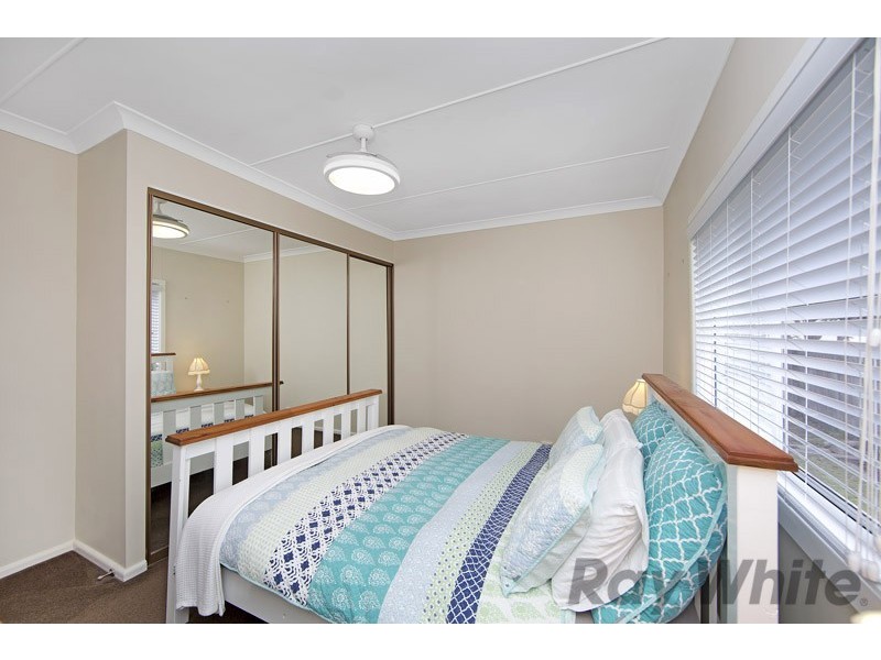 2 Hunter Street, Charmhaven NSW 2263