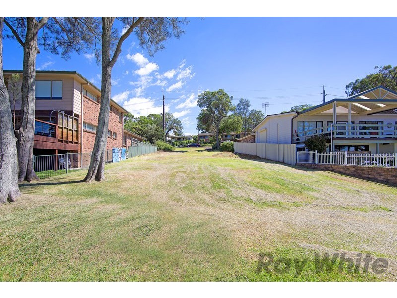 168 Scenic Drive, Budgewoi NSW 2262