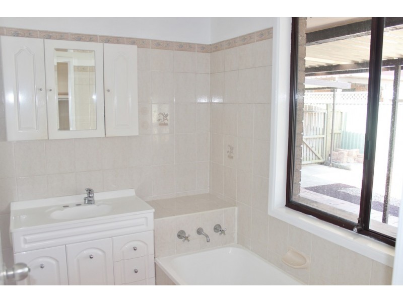 72 Elouera Avenue, Buff Point NSW 2262