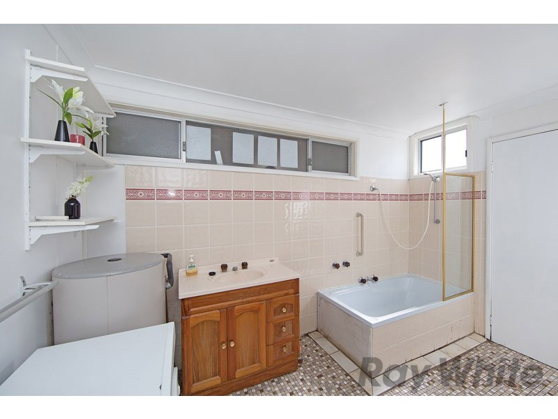 75 Leonard Avenue, Toukley NSW 2263