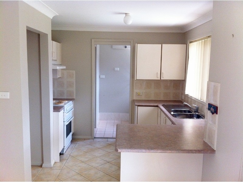 2/8-10 Bromley Court, Lake Haven NSW 2263