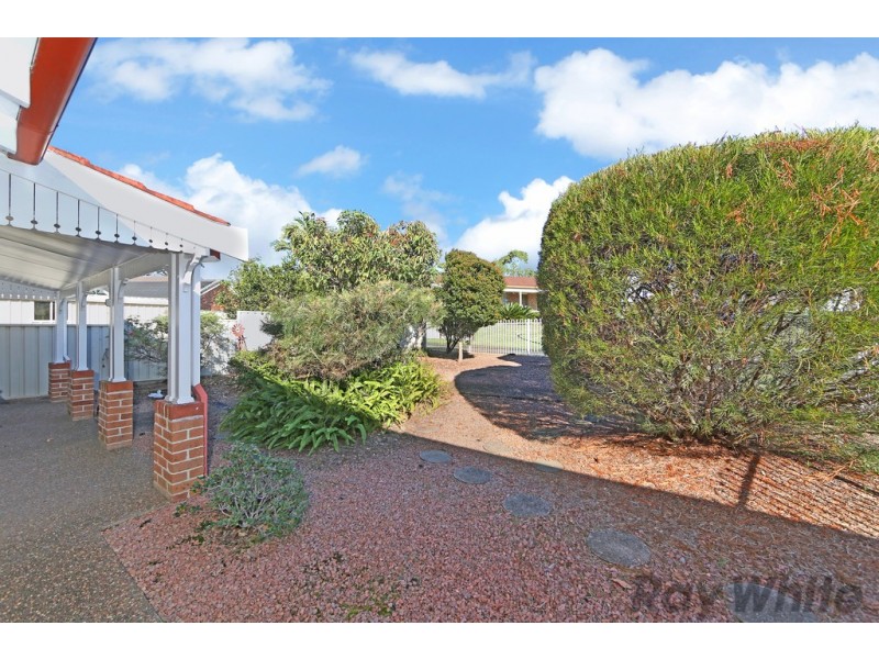 6 Kyooma Close, Buff Point NSW 2262