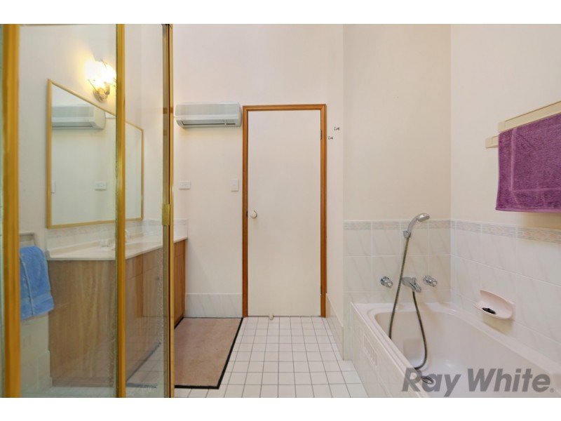 6 Kyooma Close, Buff Point NSW 2262