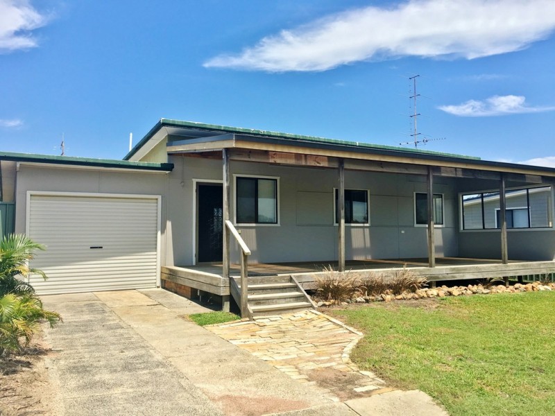 39 Hammond Road, Toukley NSW 2263