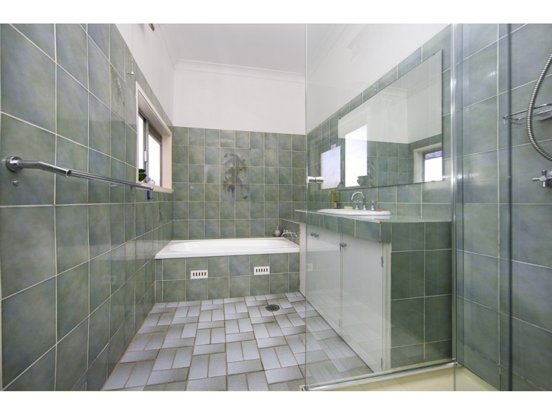 92 Buff Point Avenue, Buff Point NSW 2262