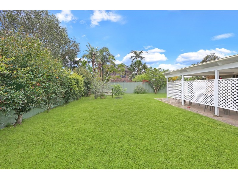 24 Narambi Road, Buff Point NSW 2262