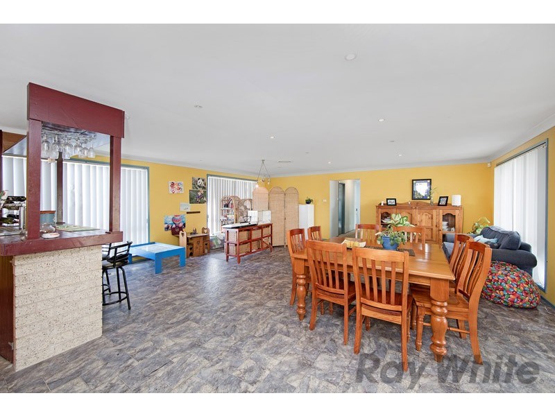 11 Brushbox Place, Hamlyn Terrace NSW 2259