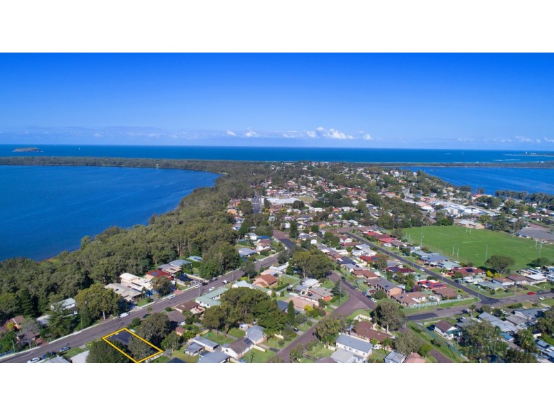 22 Sunrise Avenue, Budgewoi NSW 2262