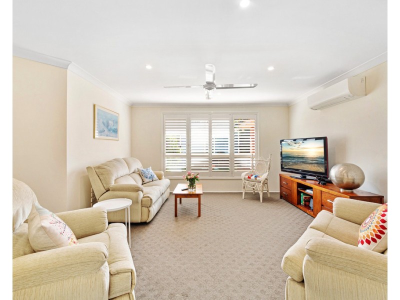 11 Mootay Close, Buff Point NSW 2262