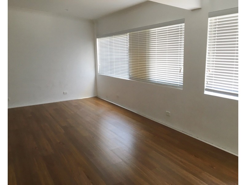 8/91 Scenic Drive, Budgewoi NSW 2262