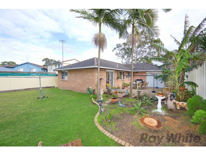 33 Kalele Avenue, Budgewoi NSW 2262
