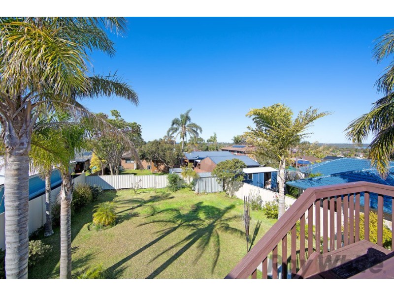 85 Laelana Ave, Budgewoi NSW 2262