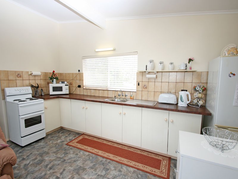 5 Alexandra Street, Budgewoi NSW 2262