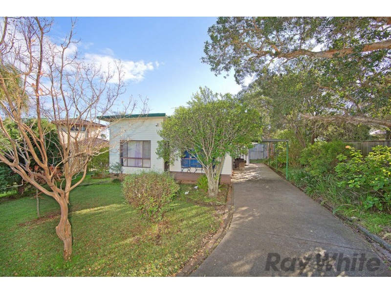 6 Morcombe Close, Gorokan NSW 2263
