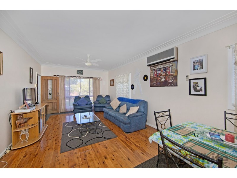 6 Morcombe Close, Gorokan NSW 2263