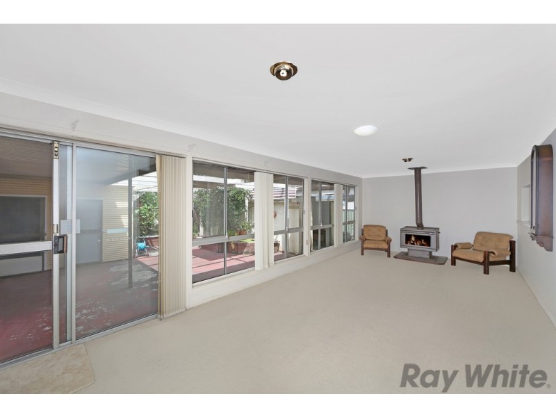 17 Weemala Street, Budgewoi NSW 2262