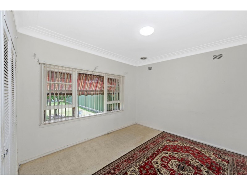 17 Weemala Street, Budgewoi NSW 2262