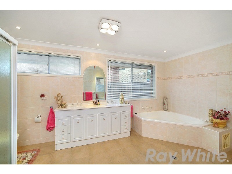 15 Walu Avenue, Budgewoi NSW 2262