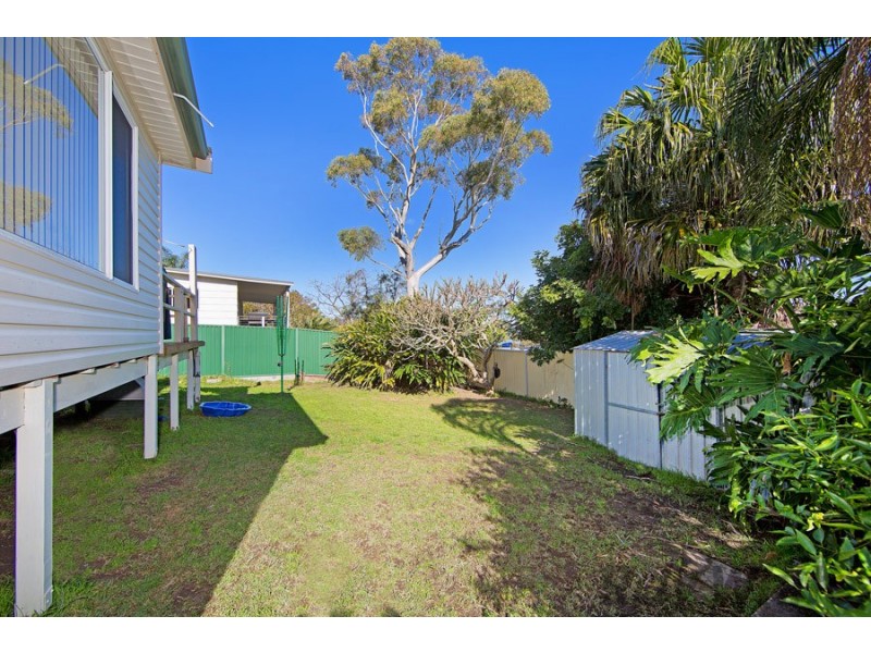 14 Coonanga Avenue, Budgewoi NSW 2262