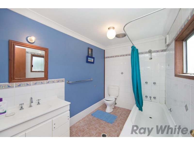 74 Buff Point Avenue, Buff Point NSW 2262