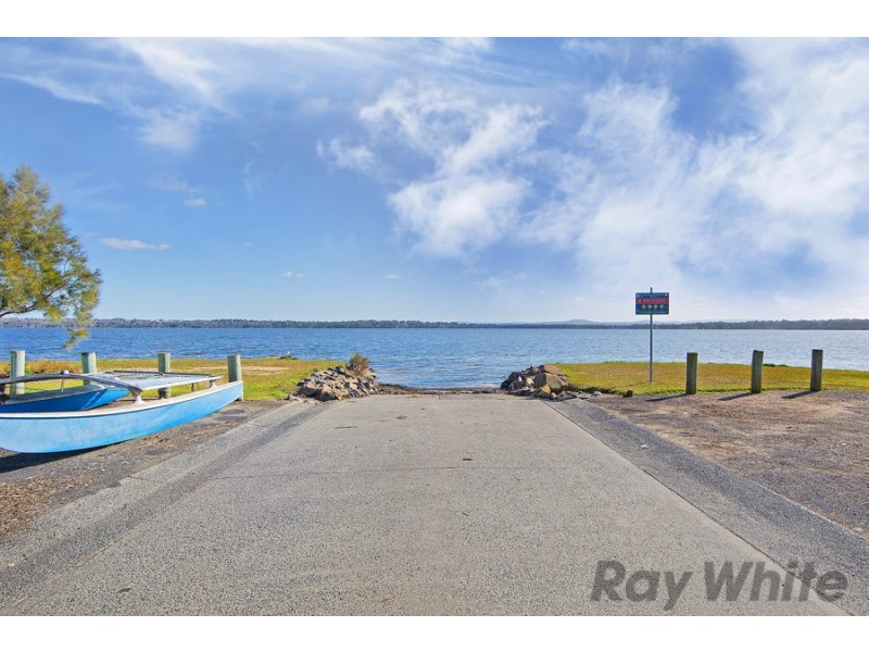 74 Buff Point Avenue, Buff Point NSW 2262