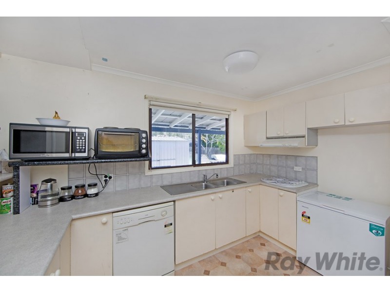 16 Deakin Avenue, Lake Munmorah NSW 2259