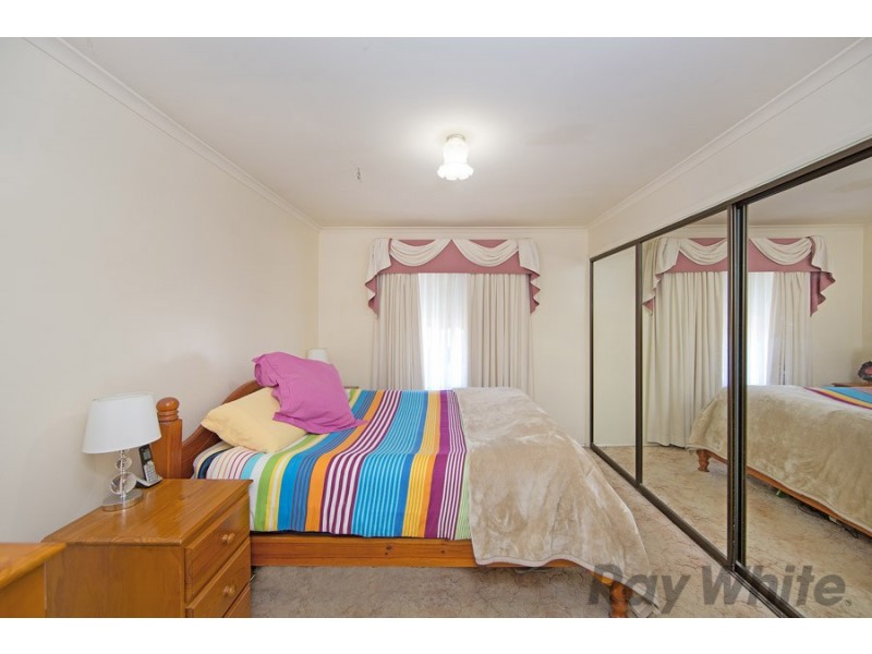 16 Deakin Avenue, Lake Munmorah NSW 2259