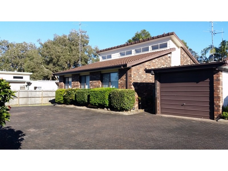 3/3 Lake Street, Budgewoi NSW 2262