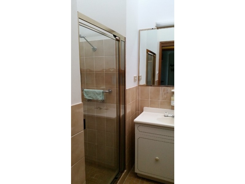 3/3 Lake Street, Budgewoi NSW 2262