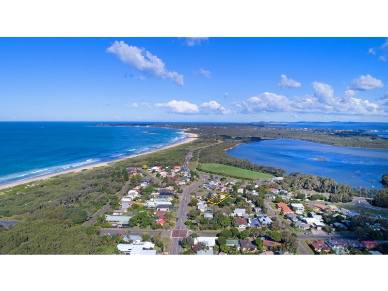 18 Boomerang Street, Budgewoi NSW 2262