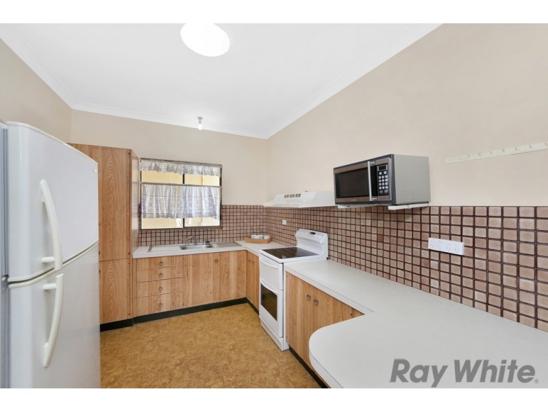 18 Boomerang Street, Budgewoi NSW 2262