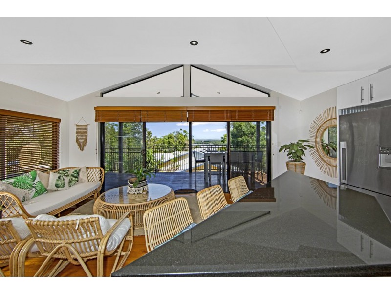 94 Terence Avenue, Lake Munmorah NSW 2259