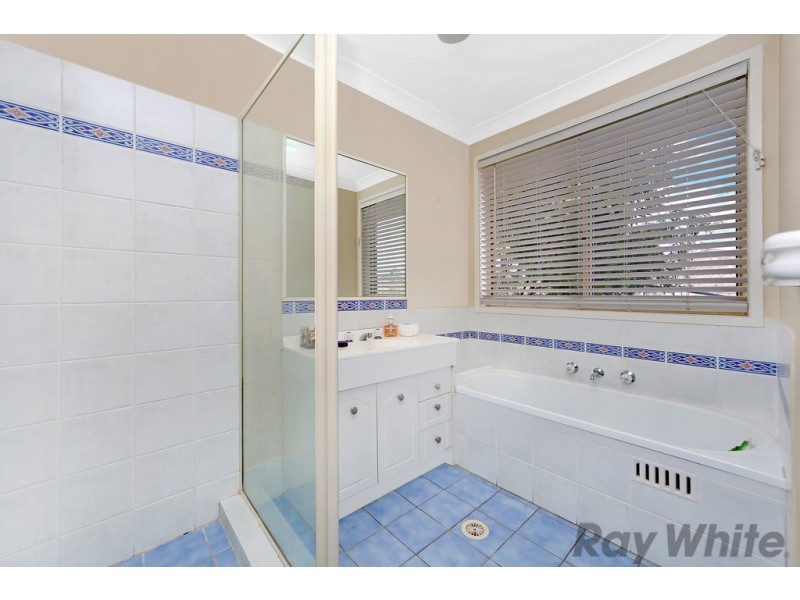 37 St Lawrence Avenue, Blue Haven NSW 2262