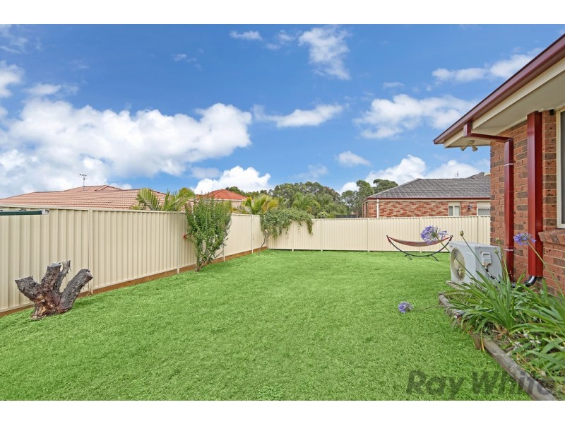 37 St Lawrence Avenue, Blue Haven NSW 2262