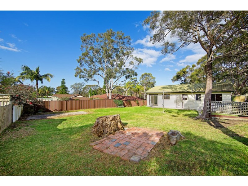 1 Wailele Avenue, Budgewoi NSW 2262