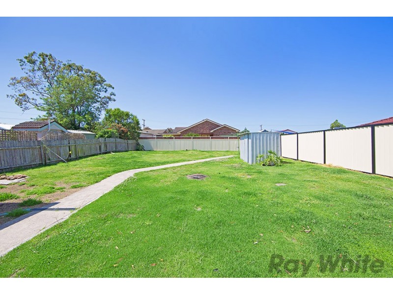 65 Coonanga Avenue, Budgewoi NSW 2262
