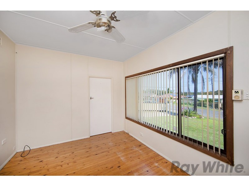 65 Coonanga Avenue, Budgewoi NSW 2262