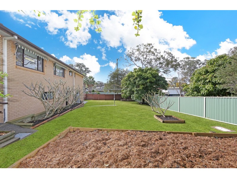 29 Huene Avenue, Budgewoi NSW 2262