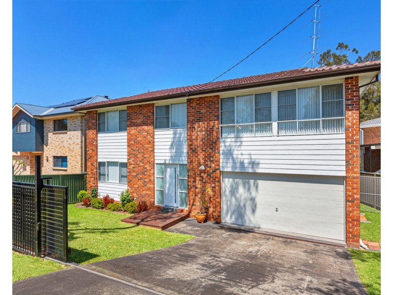 40 Woodland Parkway, Buff Point NSW 2262