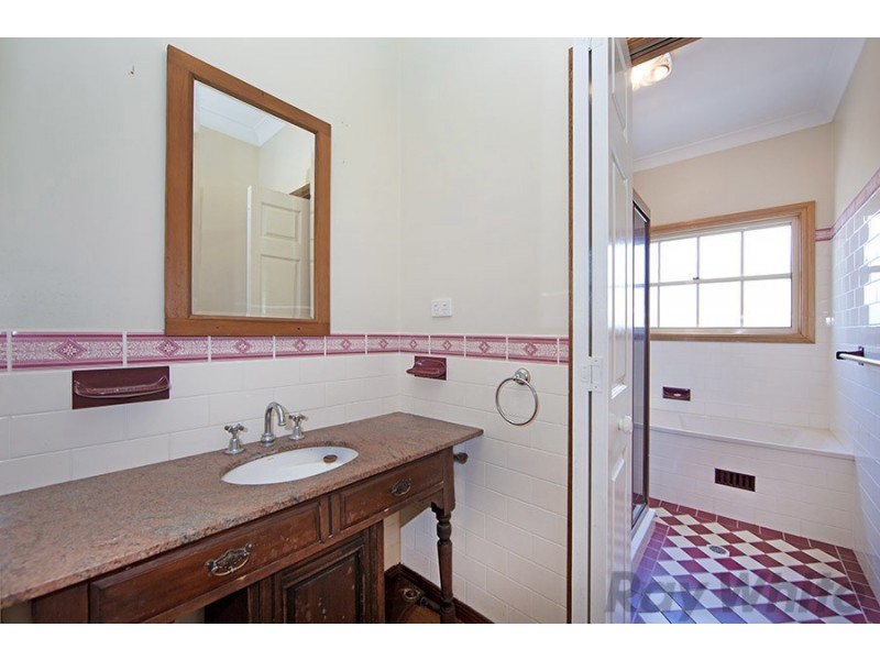 2 Hay Street, Gorokan NSW 2263